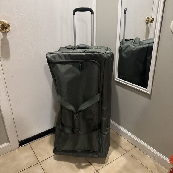 Lipault Paris Foldable Plume Wheeled Duffle Army Green Telescopic Handle & Case - Picture 1 of 16